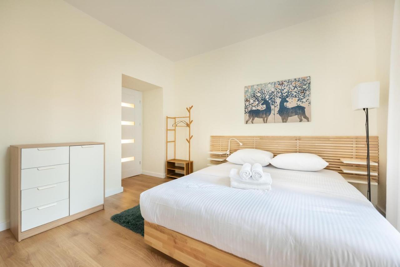 Ochota Sunny Apartment Warsawa Bagian luar foto
