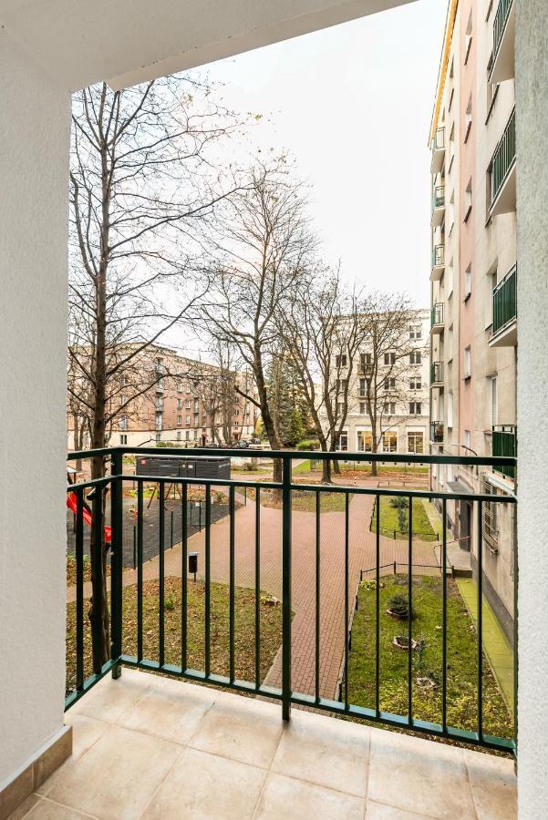 Ochota Sunny Apartment Warsawa Bagian luar foto