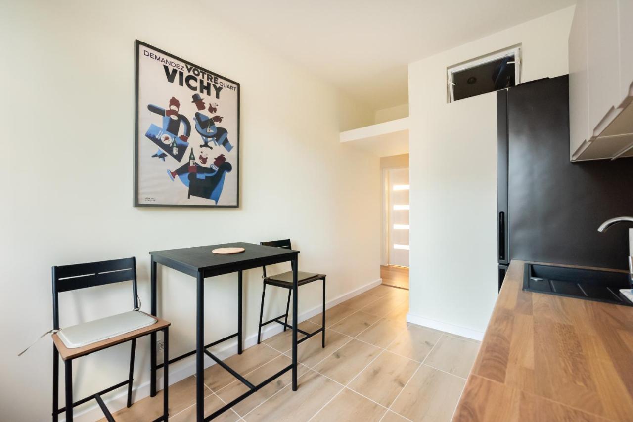 Ochota Sunny Apartment Warsawa Bagian luar foto