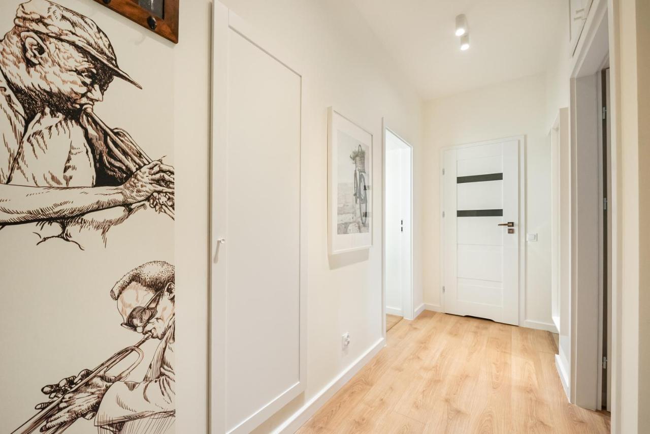 Ochota Sunny Apartment Warsawa Bagian luar foto
