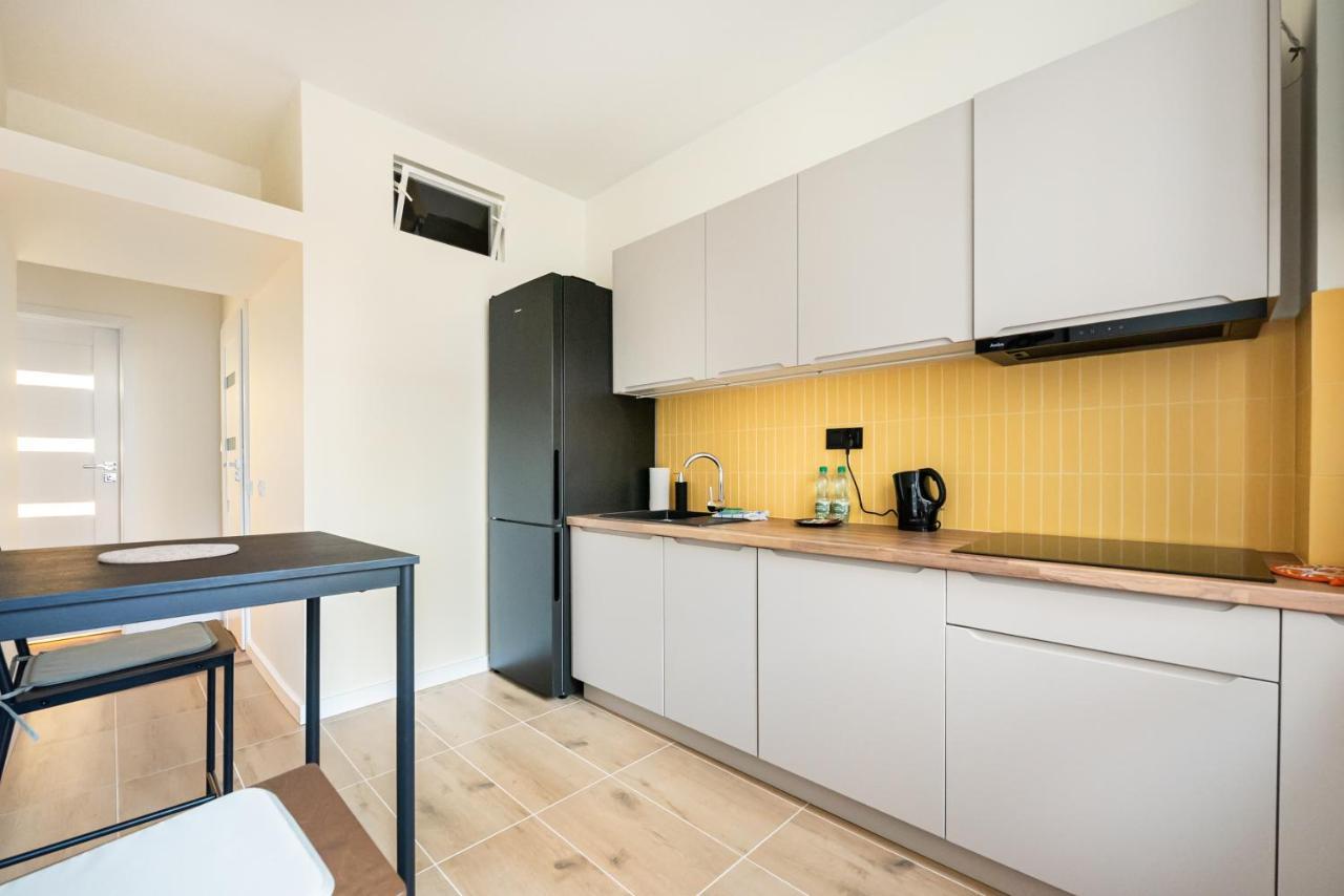 Ochota Sunny Apartment Warsawa Bagian luar foto