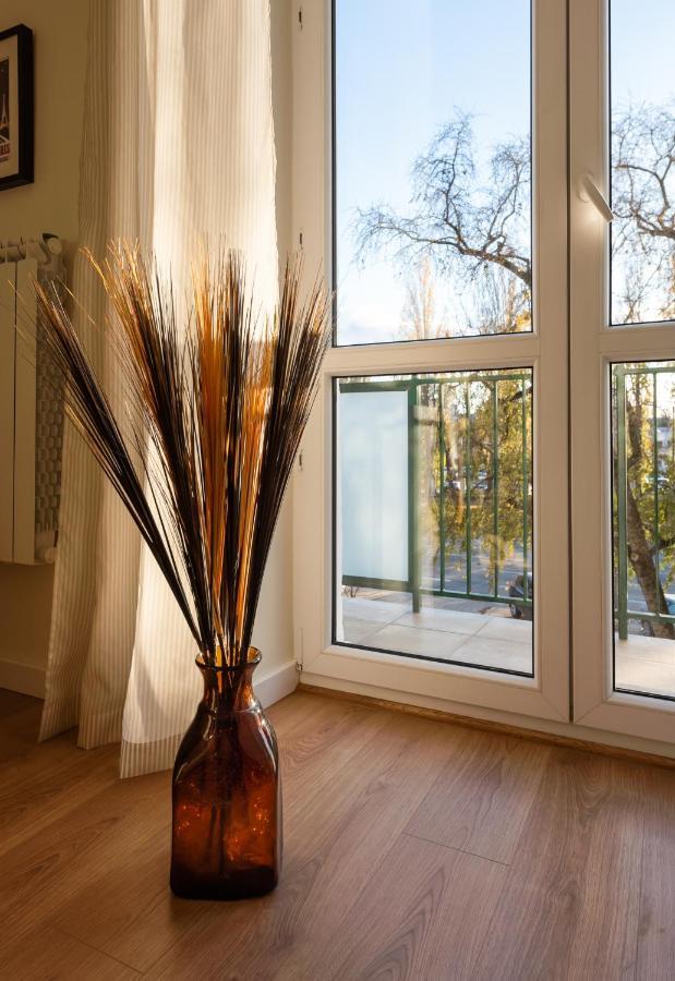 Ochota Sunny Apartment Warsawa Bagian luar foto